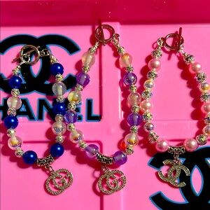Fashion Beaded Bracelet. Choice of one handmade glass bead/faux pearl bracelet.